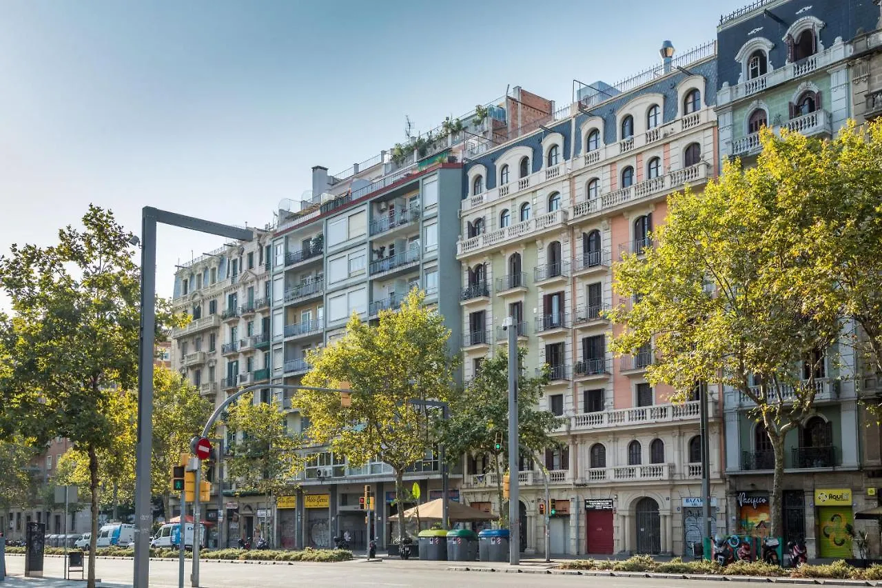 51Par1011 Nice Apartment In Parallel Barcelona