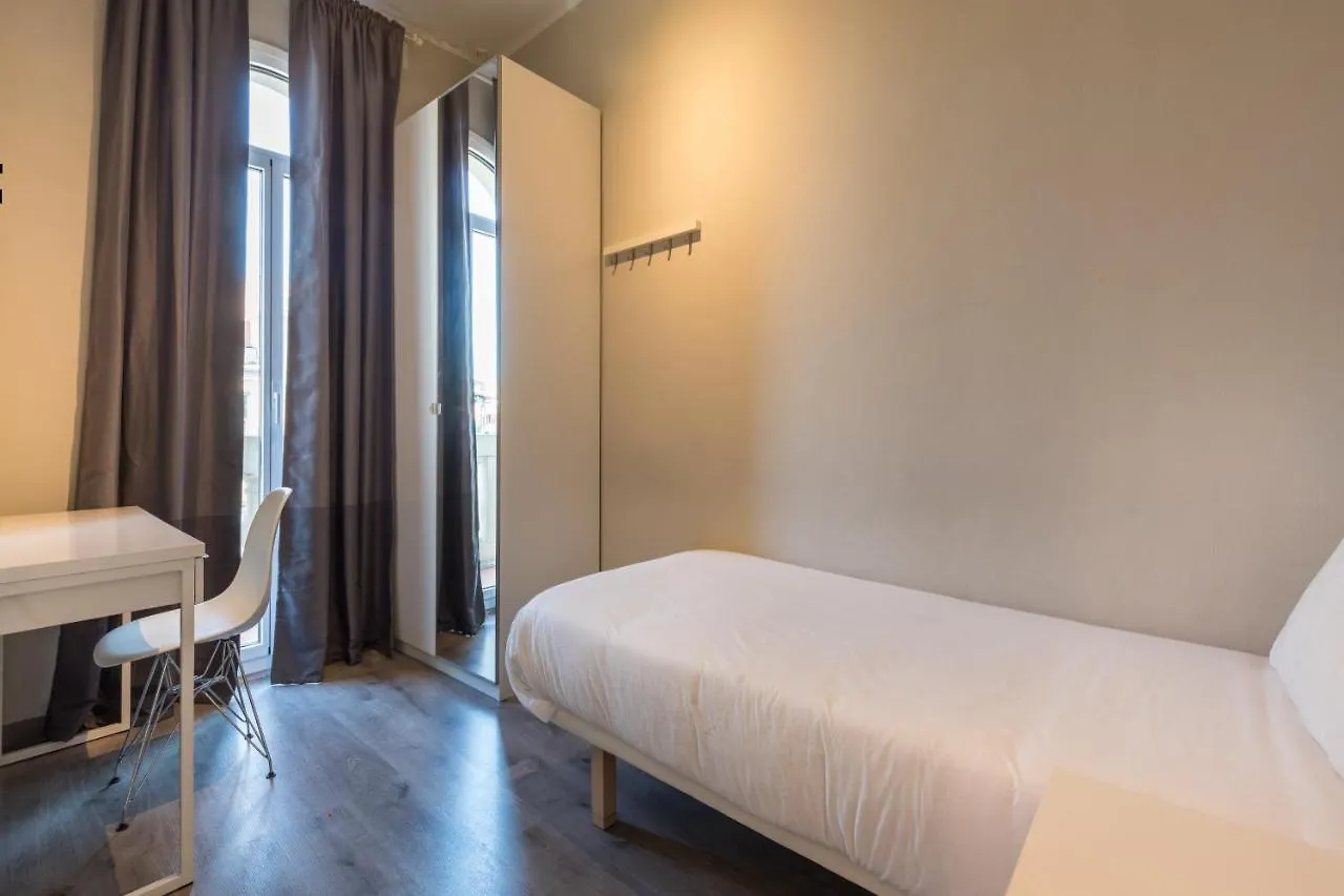 51Par1011 Nice Apartment In Parallel Barcelona