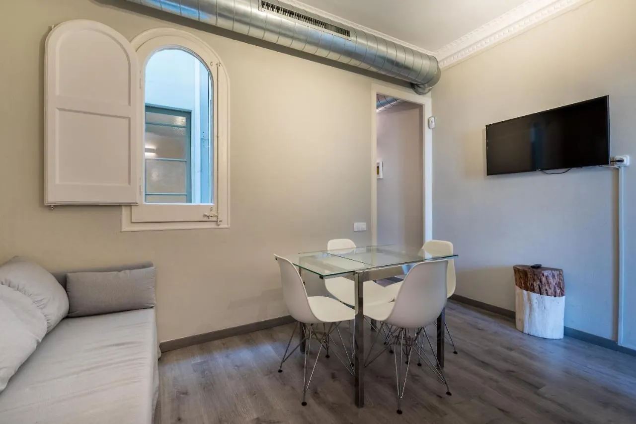 51Par1011 Nice Apartment In Parallel Barcelona 0*,  Spain