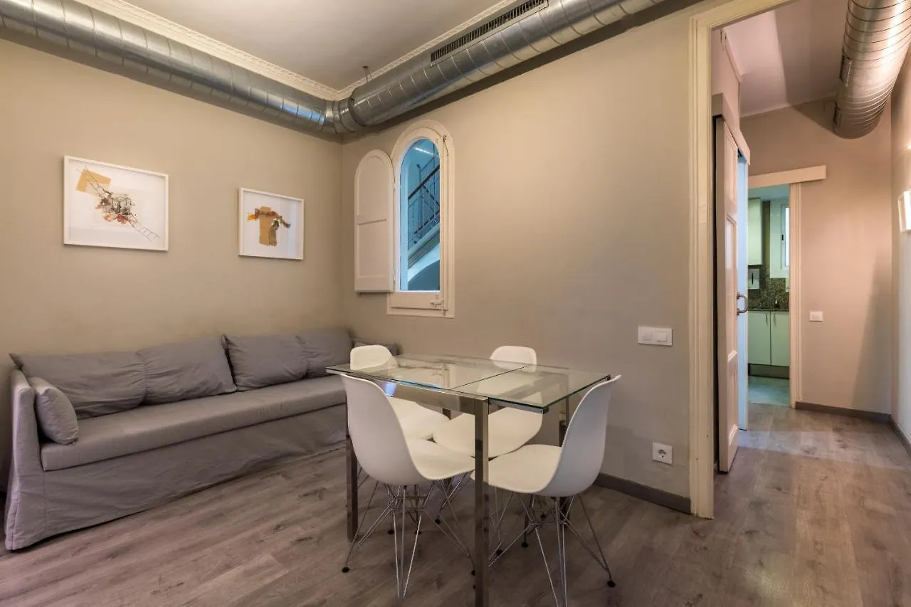 51Par1011 Nice Apartment In Parallel Barcelona